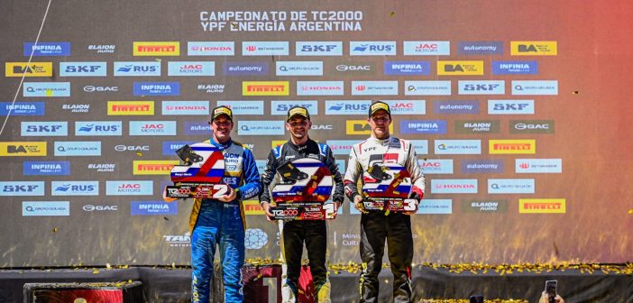 Lucas Carabajal logró su primera victoria en el TC2000 con Volkswagen en San Juan